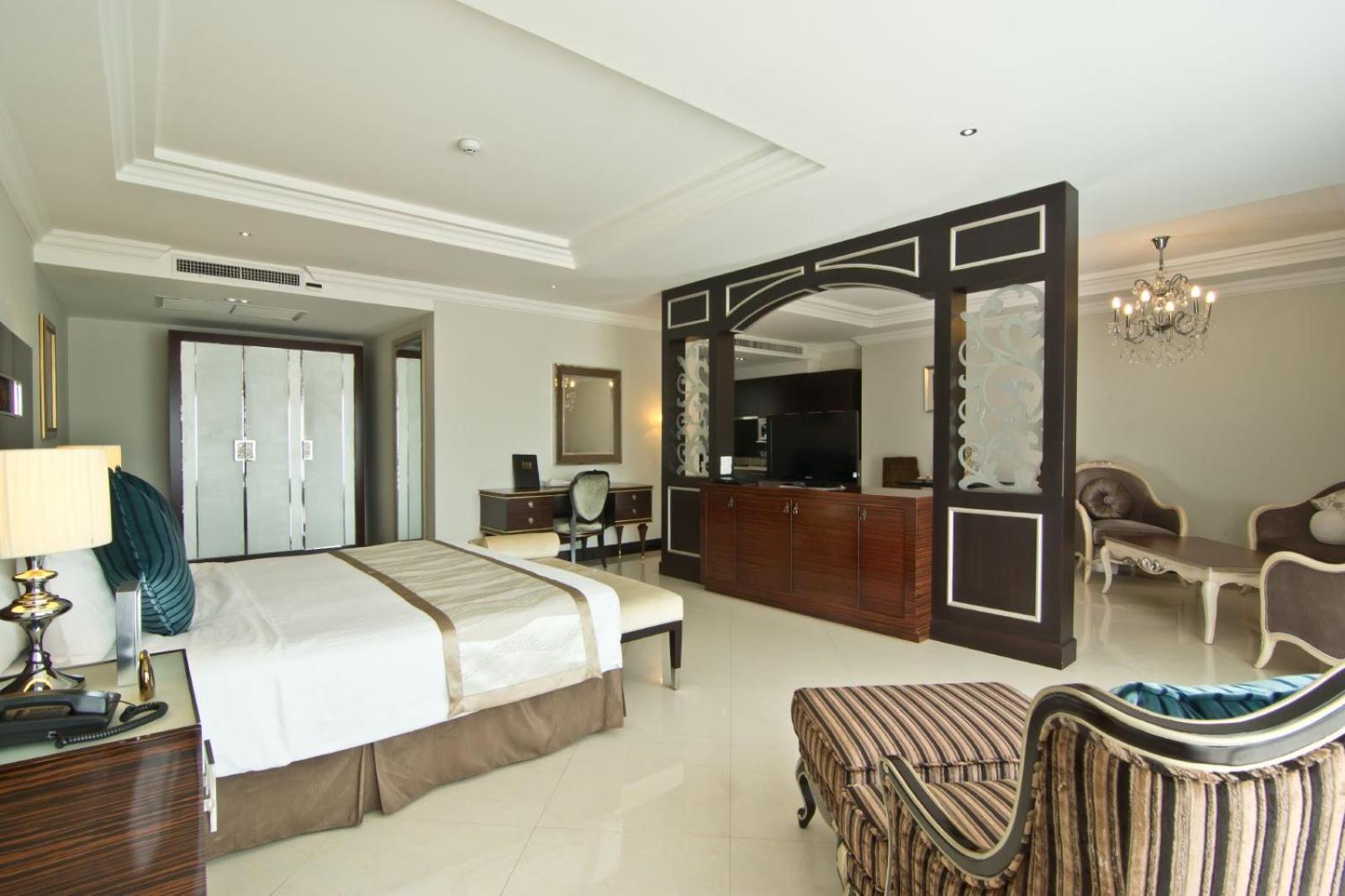 Lk Royal Wing Hotel Pattaya Exterior foto