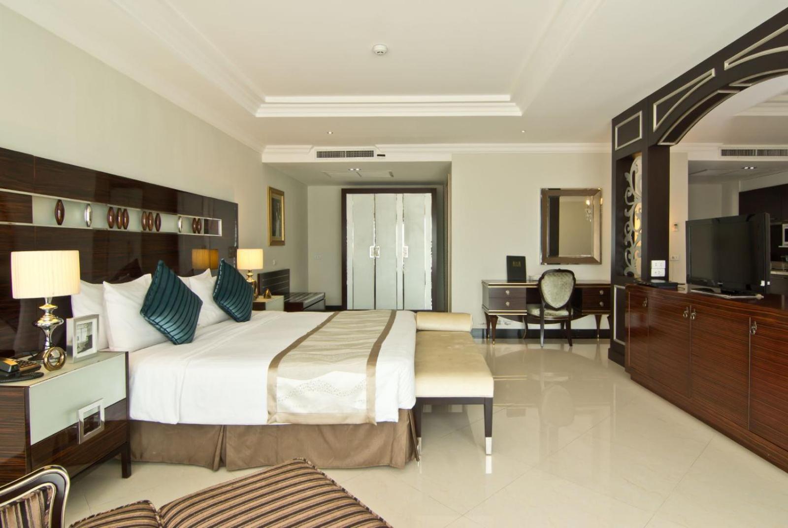 Lk Royal Wing Hotel Pattaya Exterior foto