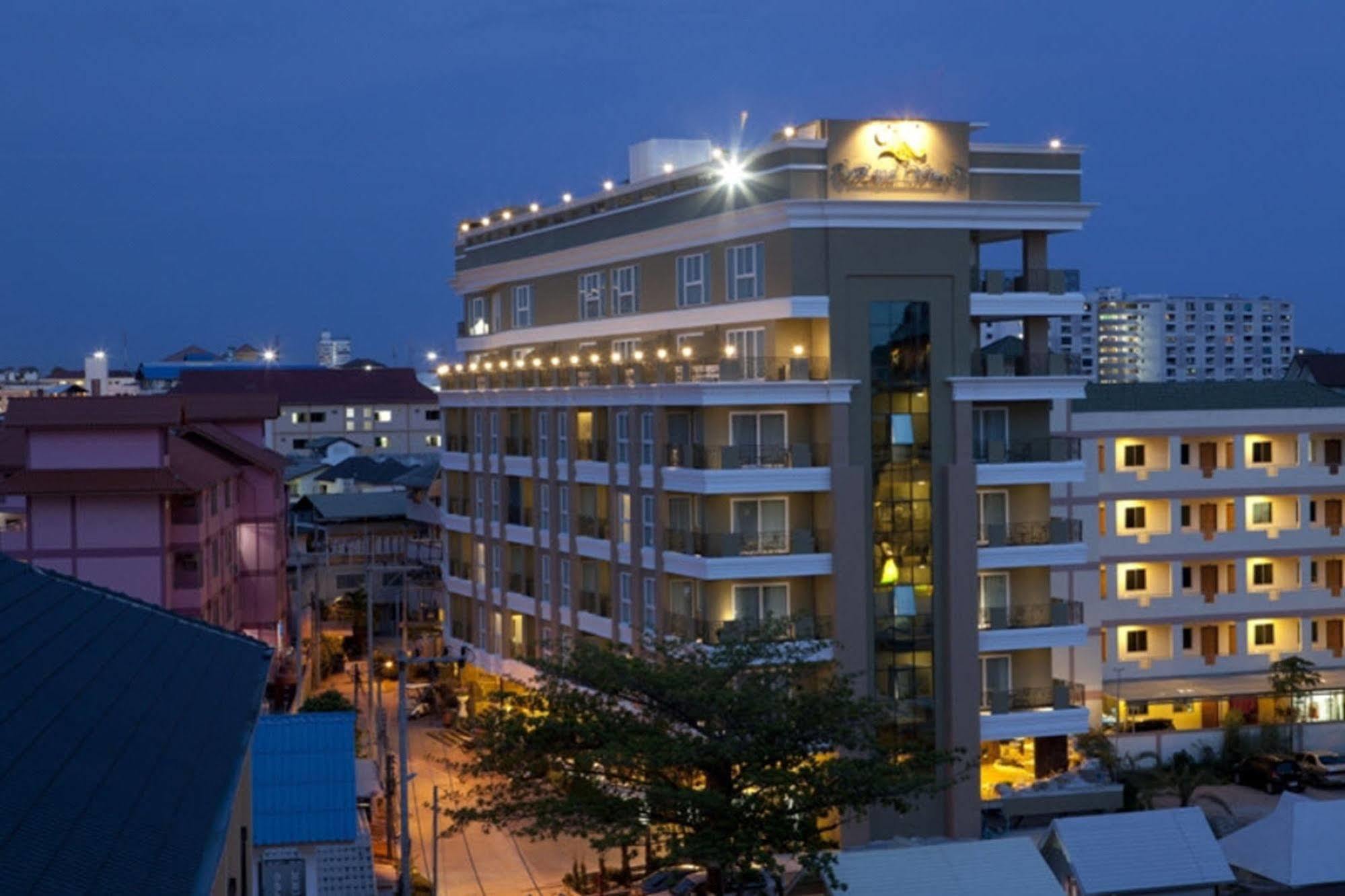 Lk Royal Wing Hotel Pattaya Exterior foto